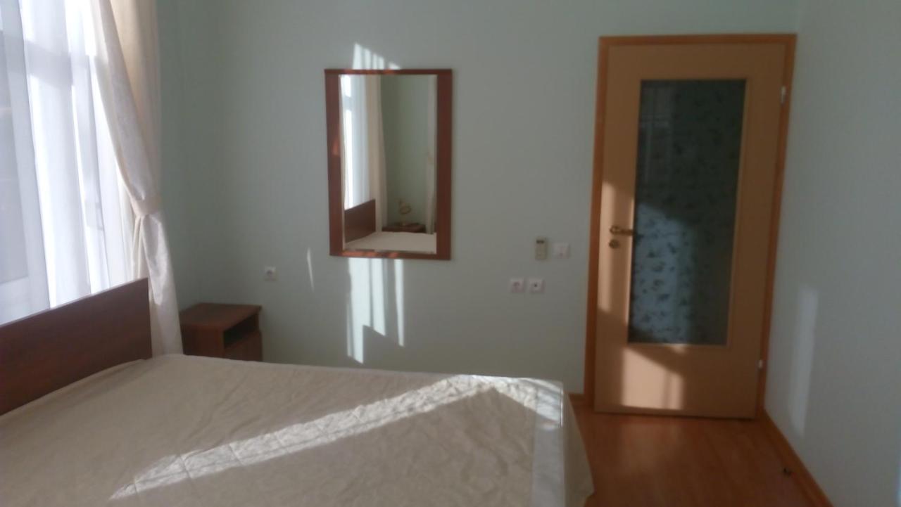 Бестужевский Дворик Gagra Esterno foto