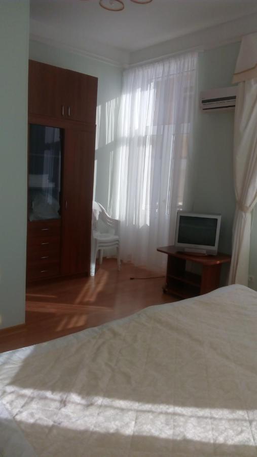 Бестужевский Дворик Gagra Esterno foto
