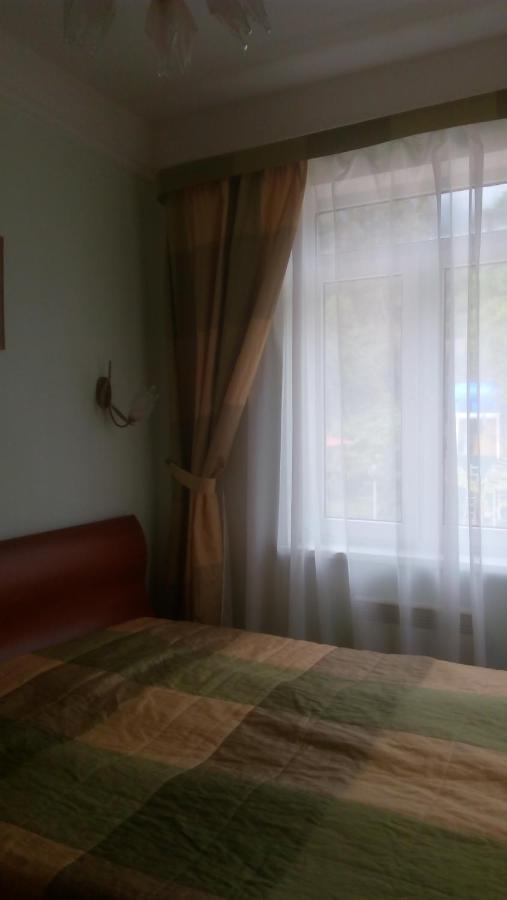 Бестужевский Дворик Gagra Esterno foto